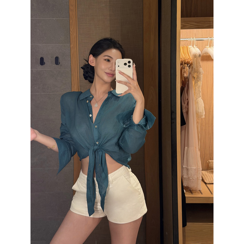 Chicbyrr/100 Ramie Two-Tone Lace-Up Short Shirt Peacock Blue Ecuadorian Red Chicbyrr/100 Ramie Two-Tone Lace-Up Short Shirt Peacock Blue Ecuadorian Red