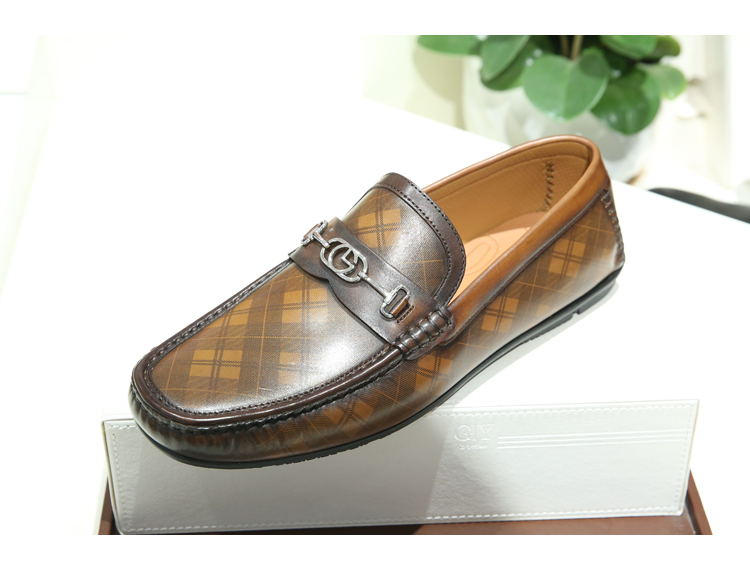 金利来乐福鞋:商务与时尚的优雅平衡