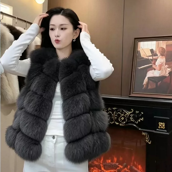 Eco-Friendly Faux Fox Fur Vest for Women, 2026 Autumn and Winter New Short Style Outerwear Vest Jacket for Petite Sizes