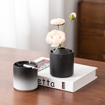 Creative living room tea table office ceramic household trendy and fashionable anti-fly ash ashtray thick black ceramic ashtray with lid
