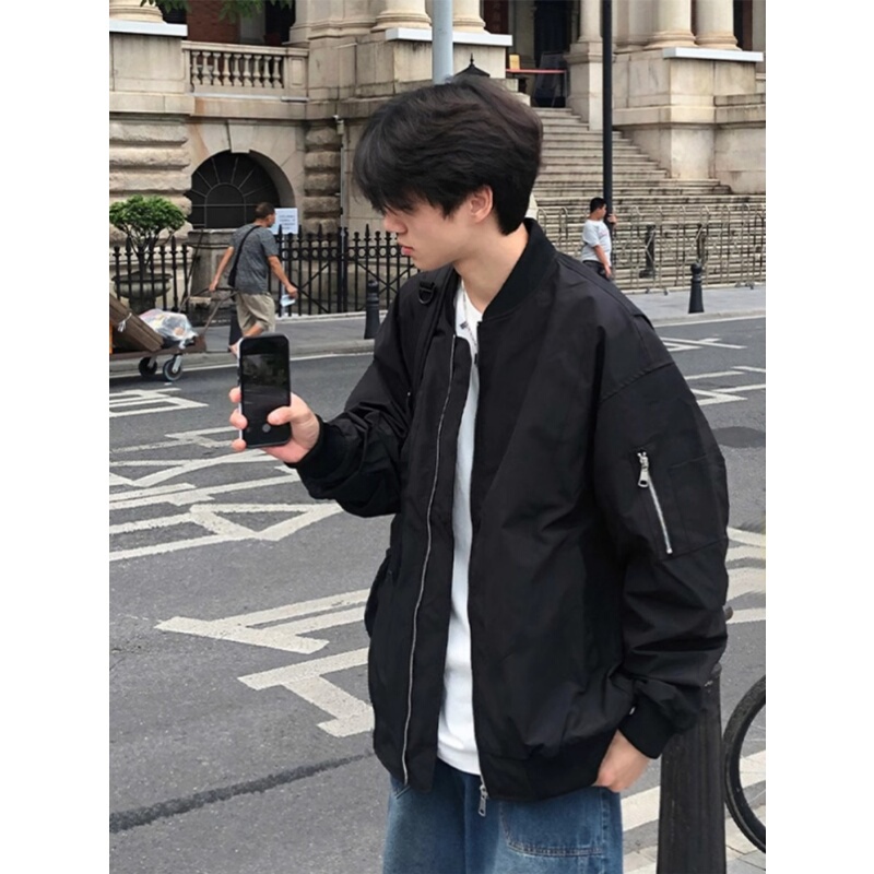 American Retro Black Baseball Jacket for Men, Trendy, High-End, Cool and Street-Style, Short Bomber Jacket for Teenagers American Retro Black Baseball Jacket for Men, Trendy, High-End, Cool and Street-Style, Short Bomber Jacket for Teenagers