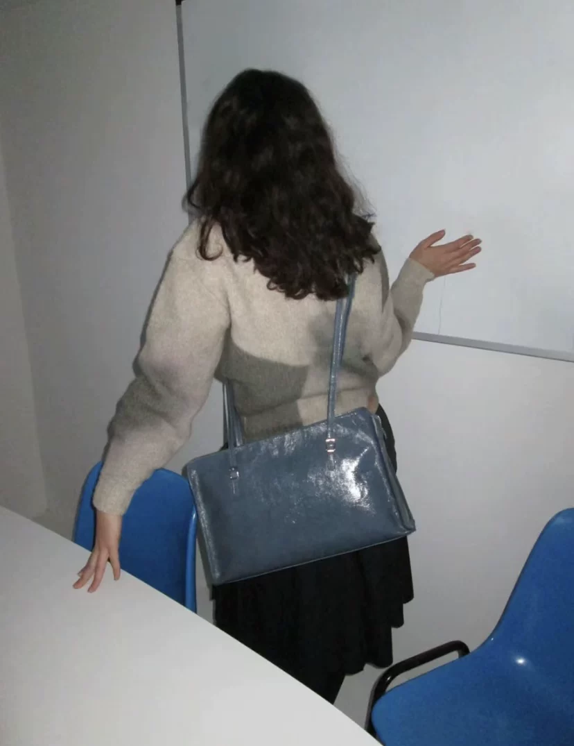 Длинная сумка, Испания