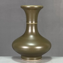 Collection of antiques antique porcelain and old objects. Overseas return to the Great Ming Dynasty Qi Nian tea powder-glazed flat belly bottle