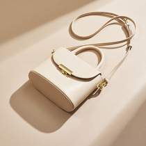 2024 New Womens Bags Handbags Niche Crossbody Bags Genuine Leather Versatile Shoulder Bags High-end Fashion Commuter Bags