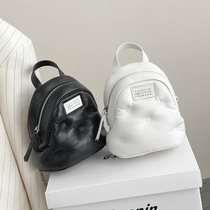 New 2024 Spring and Summer Sheepskin Backpack Niche Design Fashion Chain Large Capacity Genuine Leather Womens Cloud Bag