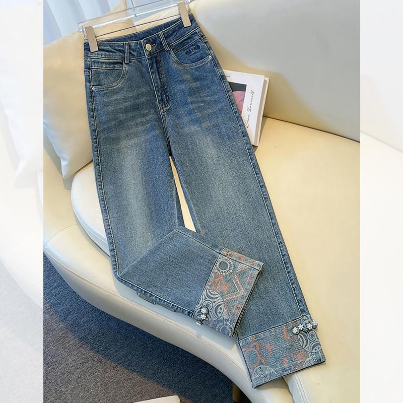 New Chinese Style Straight-Leg Jeans for Women 2026 New Spring and Autumn Cigarette Pants with Button Embellishments for Petite Figures