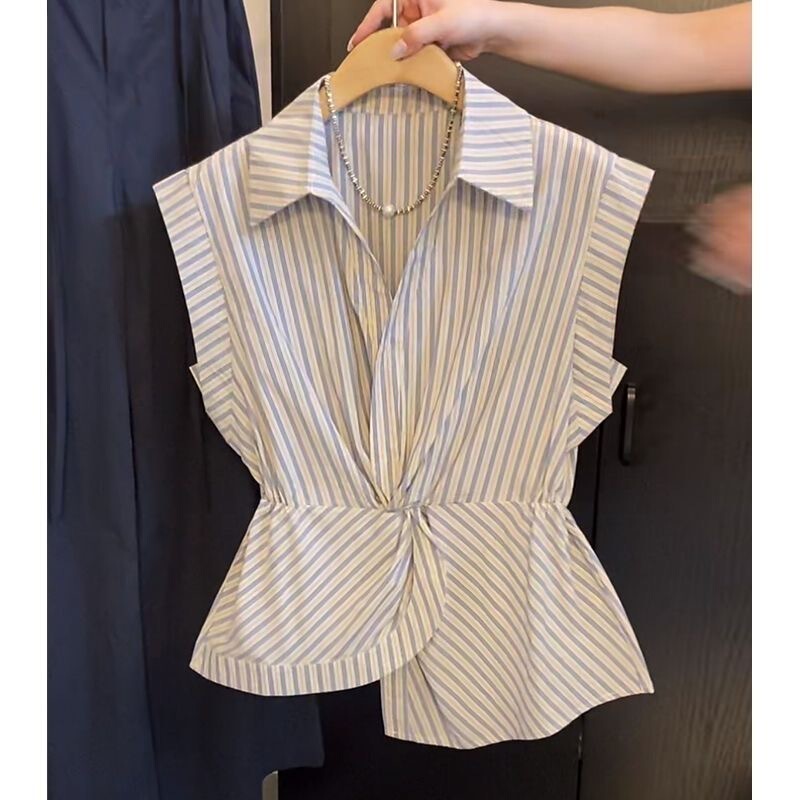 2026 Summer New Striped Patchwork Sleeveless Polo Collar Shirt for Women, French Style, Versatile, Waist-Cinching Top 2026 Summer New Striped Patchwork Sleeveless Polo Collar Shirt for Women, French Style, Versatile, Waist-Cinching Top