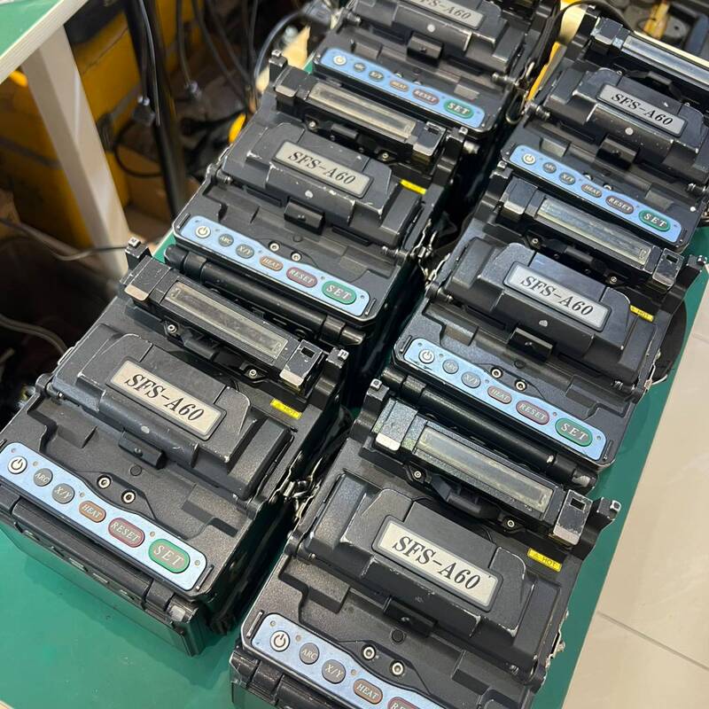 Repairable Fujikura Fsm-61S/Sfs-A60 Fiber Optic Fusion Splicer, Fsm-6 Negotiable Price