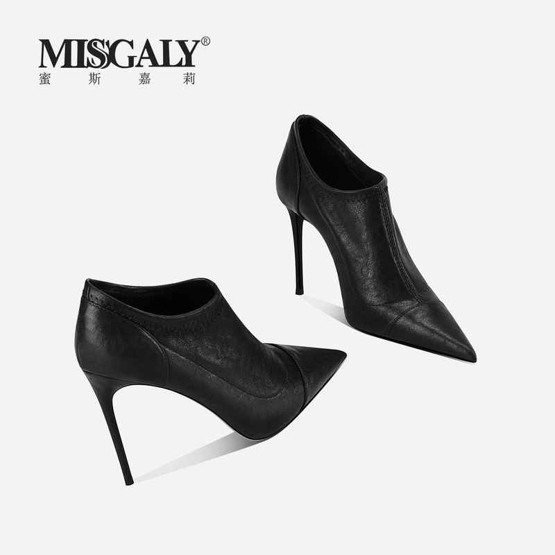 Black Deep-Cut High-Heeled Shoes for Women, 2026 Autumn and Winter New French-Style Pointed-Toe Stiletto Single Shoes, Versatile Short Boots and Ankle Boots