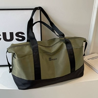 Зеленый внешний три штепсельного кармана можно использовать для вытягивания рычага