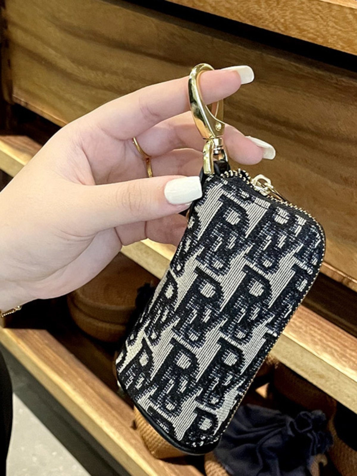 Key Bag with a High-End Feel, Versatile Mini Bag, Popular Universal Storage Bag, Multifunctional 2024 New Model, Exquisite