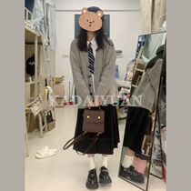 College style outfit v-neck sweater cardigan for women autumn and winter lazy style knitted jacket black skirt two-piece suit