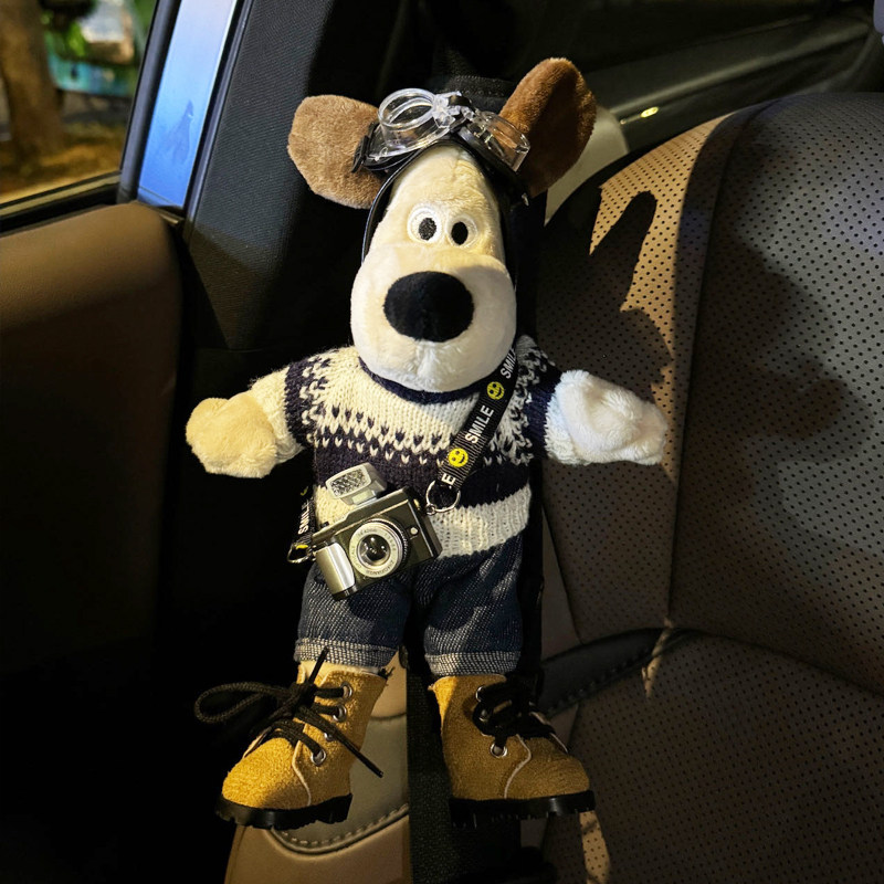 Cute Cartoon Dog Car Seat Belt Shoulder Protectors, a Pair of Couple Protective Covers, Car Dolls, Interior Decoration Ornaments