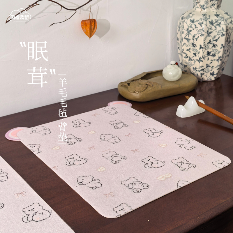 Cute Bear Felt Calligraphy Mat Cartoon Painting Felt Mat Portable Writing Pad