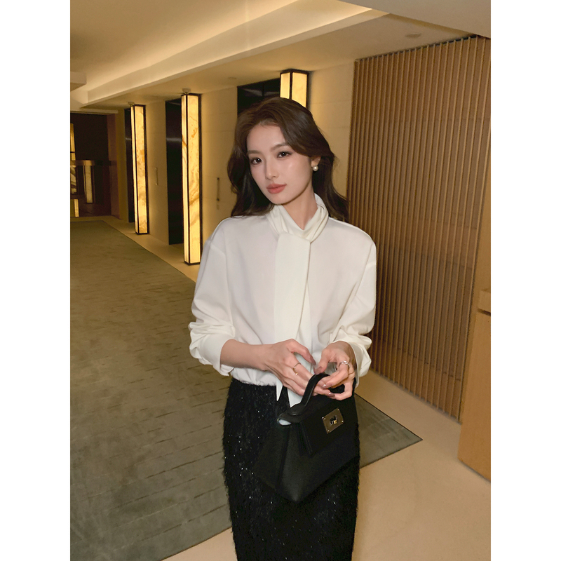 Maven Lin Fashionable Style High-Intelligence Versatile Lace-Up Shirt for Women, Loose and Lightweight Commuter Ribbon Shirt