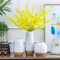 Ceramic small flower bottle European-style desktop white porcelain bottle living-room Dining Room Table Top Water Nuragal Dry Flower Flower Arrangement