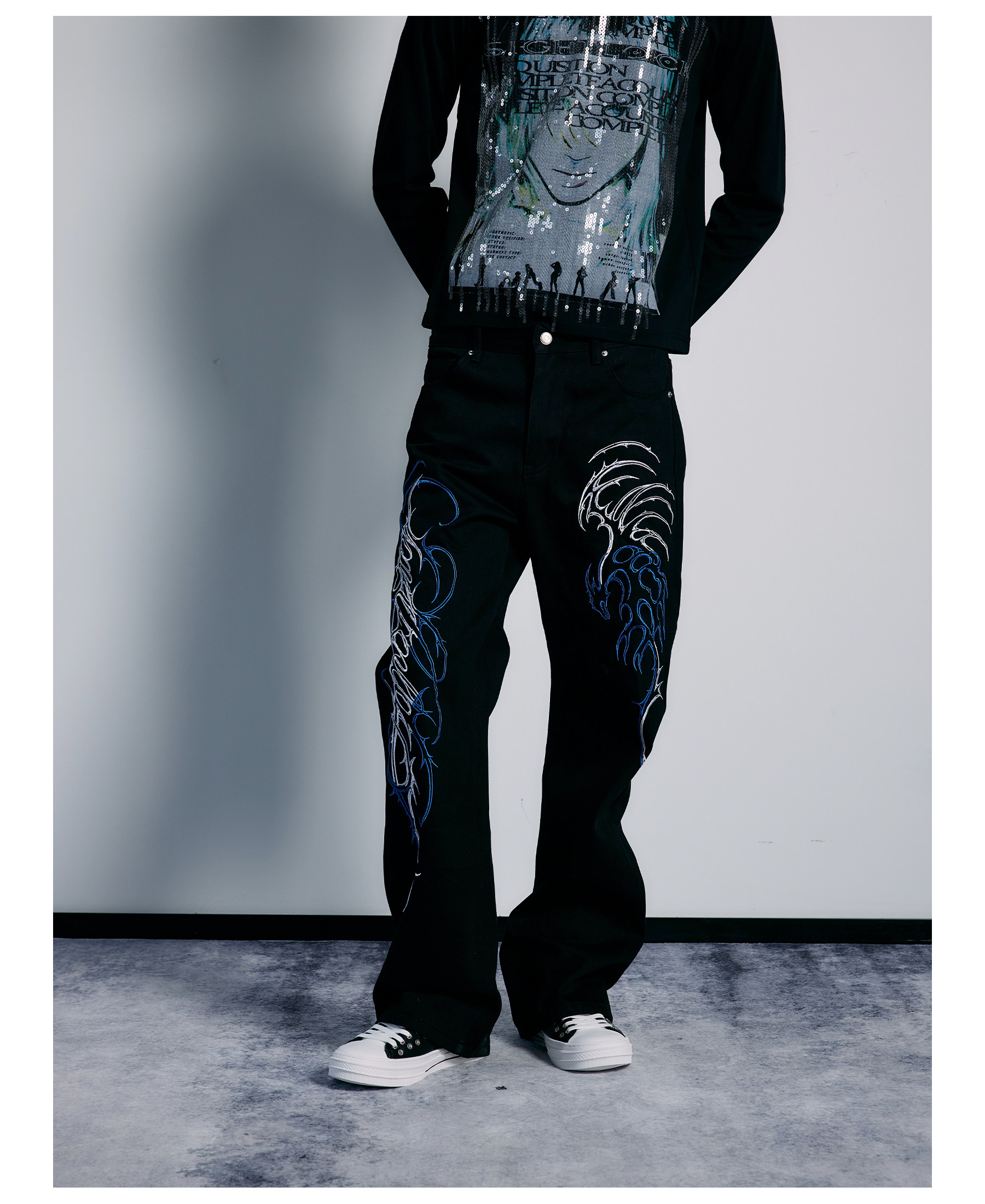 PAIKI Ice Blue Thorn Embroidered 13oz Straight-Leg Jeans