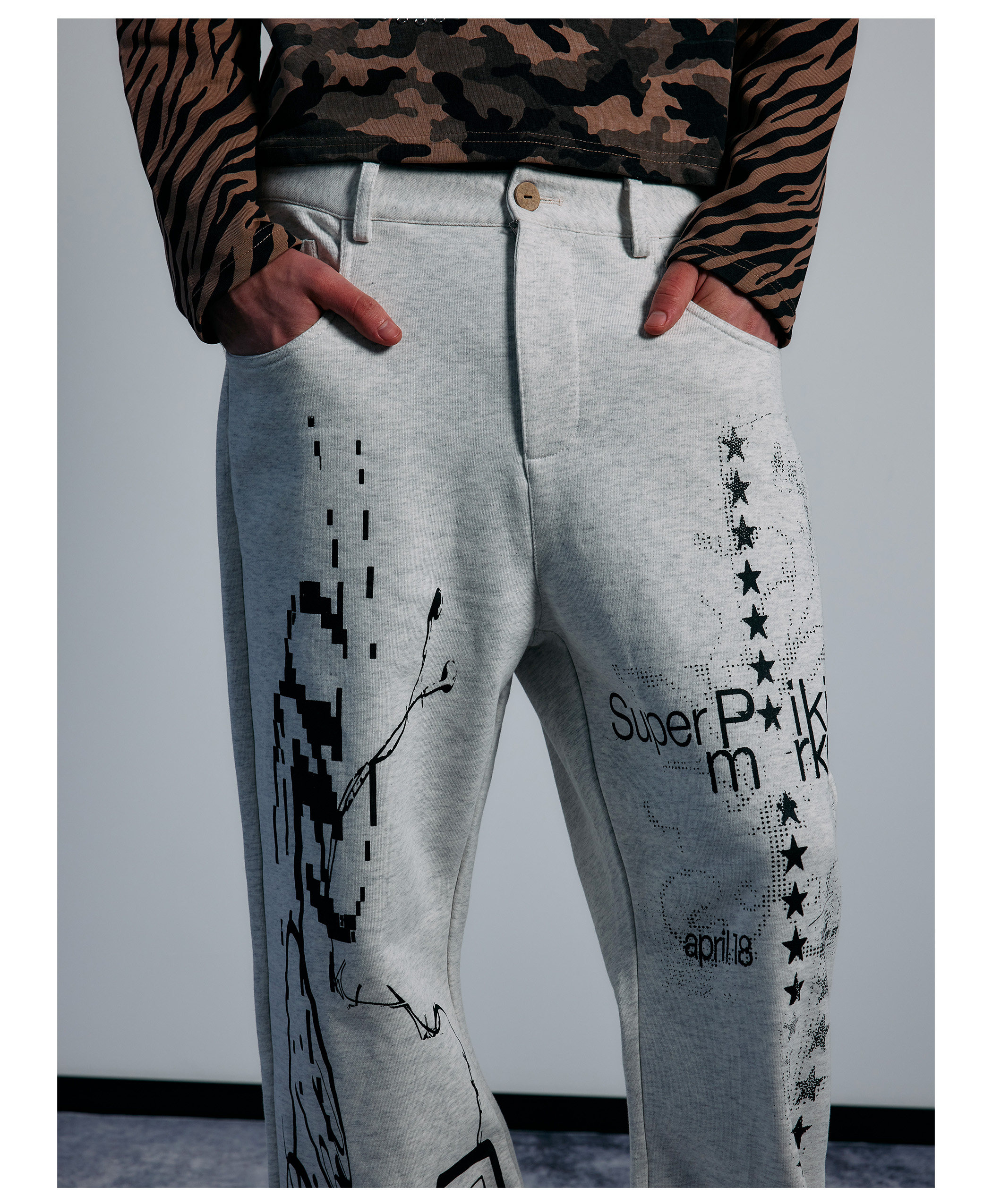 PAIKI Star-Spangled Flared Sweatpants