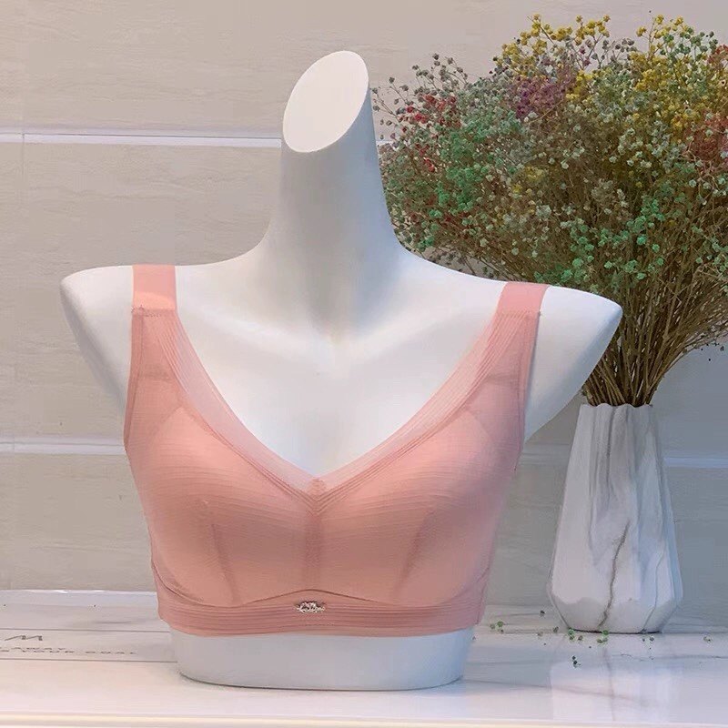 蜜桃之吻内衣店