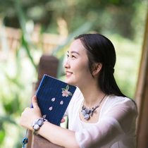 Youzhou Miao embroidery pure hand embroidery necklace double-sided embroidery high-end ethnic style niche accessories