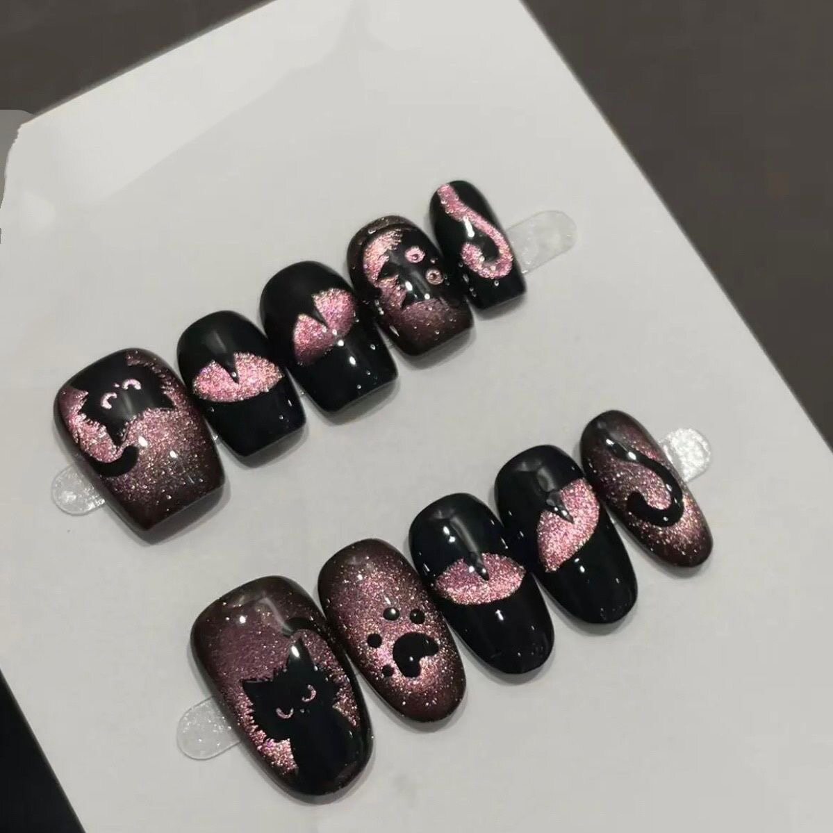 【Night Owl Meow Meow】Handmade Black and Pink Cat Eye Hand-Painted Bomb Cat - Sweet, Cool, and Cute Short Detachable Nails