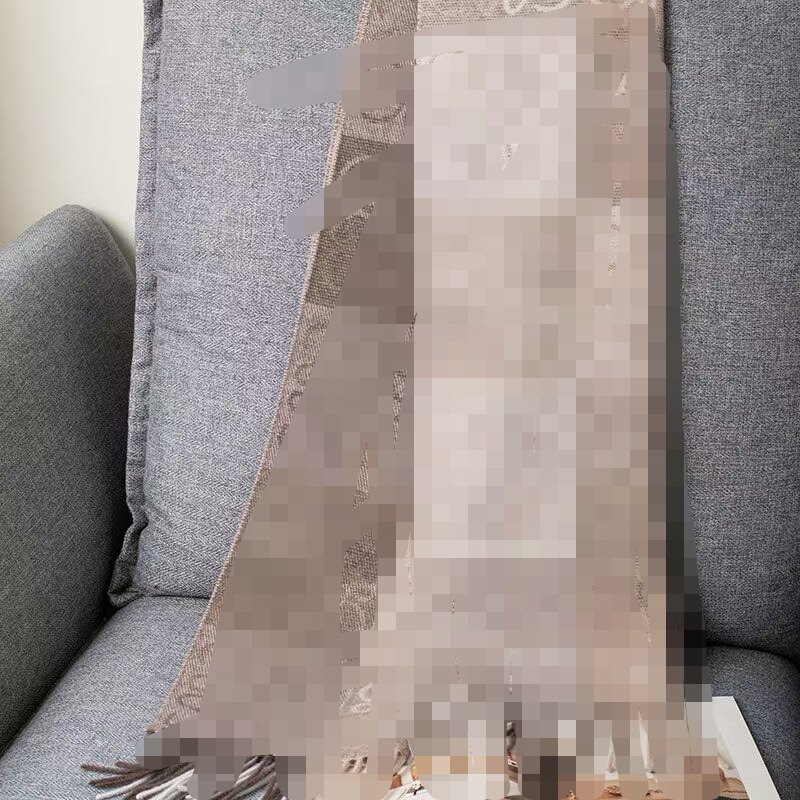 A small amount of spot in the Romanian Withdrawal Cabinet Scarves