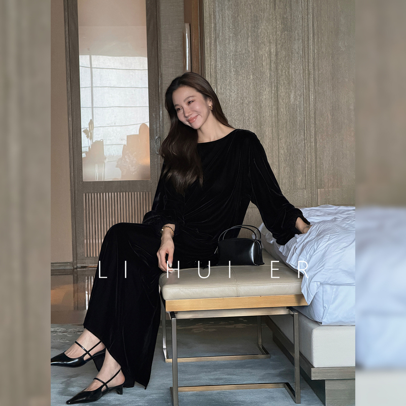 Lihuier [Star Night] French-Style Black Casual Versatile Velvet Silhouette Long-Sleeve Dress for Autumn