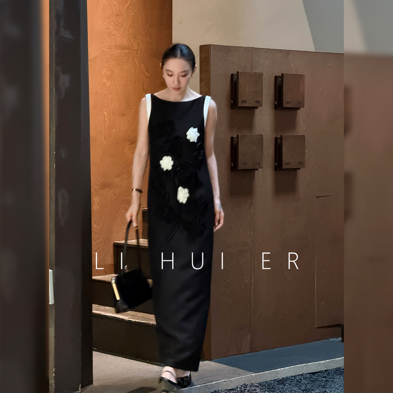 Lihuier Li Hui'Er【Moon Shadow Camellia】Three-Dimensional Floral Pattern Black Tank Dress Sleeveless Dress Autumn Lihuier Li Hui'Er【Moon Shadow Camellia】Three-Dimensional Floral Pattern Black Tank Dress Sleeveless Dress Autumn