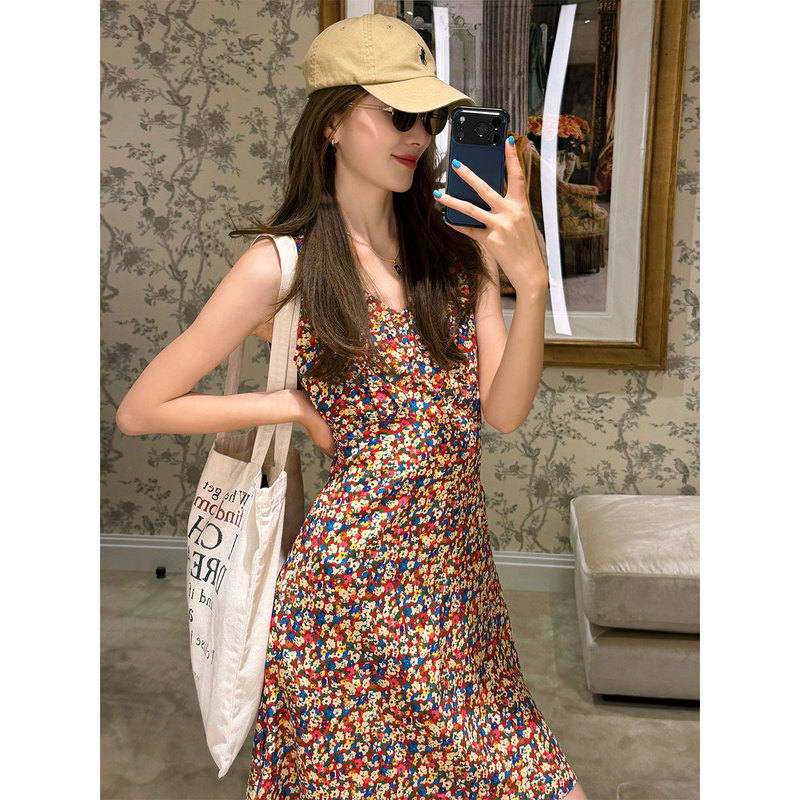 Fiery Fire【Silk Monet】French Retro Floral Strap Dress for Women with Waist Tie Fiery Fire【Silk Monet】French Retro Floral Strap Dress for Women with Waist Tie