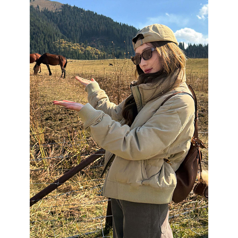 Fiery Fire【British Goose】Winter down Jacket for Women, New Autumn/Winter Fashionable Versatile Warm Khaki Coat Fiery Fire【British Goose】Winter down Jacket for Women, New Autumn/Winter Fashionable Versatile Warm Khaki Coat