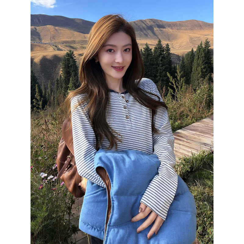 Fiery Fire【Snow Peak】Navy Blue Striped T-Shirt for Women, New Autumn/Winter Vintage Casual Versatile Base T-Shirt for Outerwear