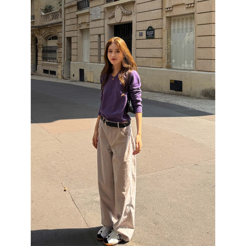 Vintage Corduroy Wide-Leg Pants for Women - New Style, Relaxed Fit, Slimming, Versatile Casual Pants Vintage Corduroy Wide-Leg Pants for Women - New Style, Relaxed Fit, Slimming, Versatile Casual Pants