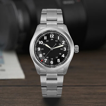 Militado sapphire steel chain field watch