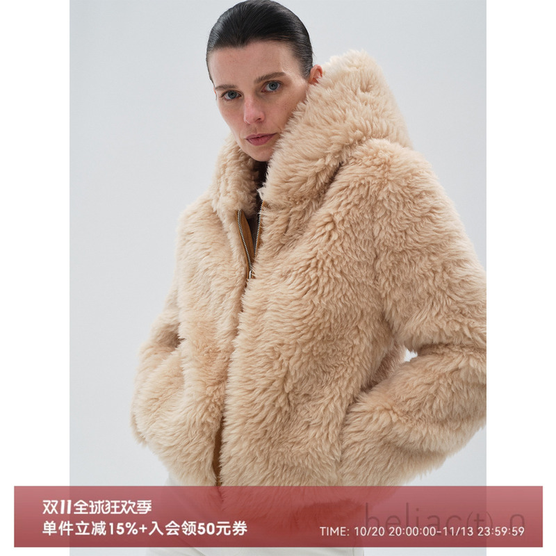 Heliact O Autumn and Winter Beige Pure Wool Thick Short Fur Coat for Women with a Gentle and Atmospheric Feel, Hooded Outerwear