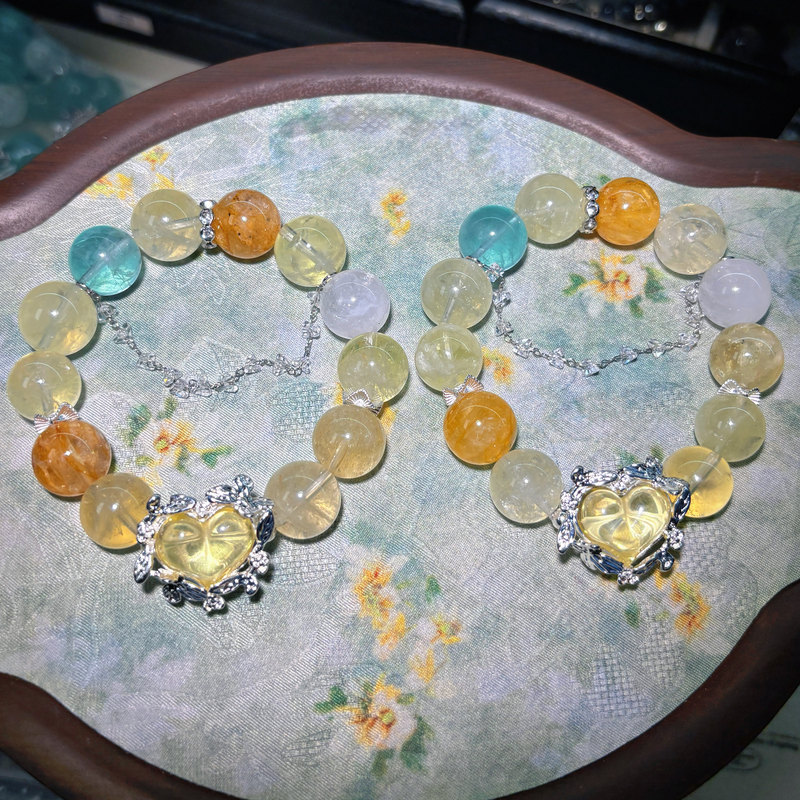 "Jingsha Original" Natural Yellow Citrine, Green Fluorite, Golden Resin, White Phantom Quartz, Love Heart Magic Box, Approximately 14 Pieces "Jingsha Original" Natural Yellow Citrine, Green Fluorite, Golden Resin, White Phantom Quartz, Love Heart Magic Box, Approximately 14 Pieces