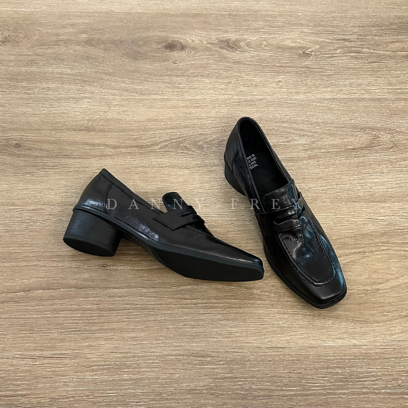 Dannyfrey Artistic Style High-Fashion Slip-On Sheepskin Loafers for Women, British Style Square Toe Chunky Heel Small Leather Shoes
