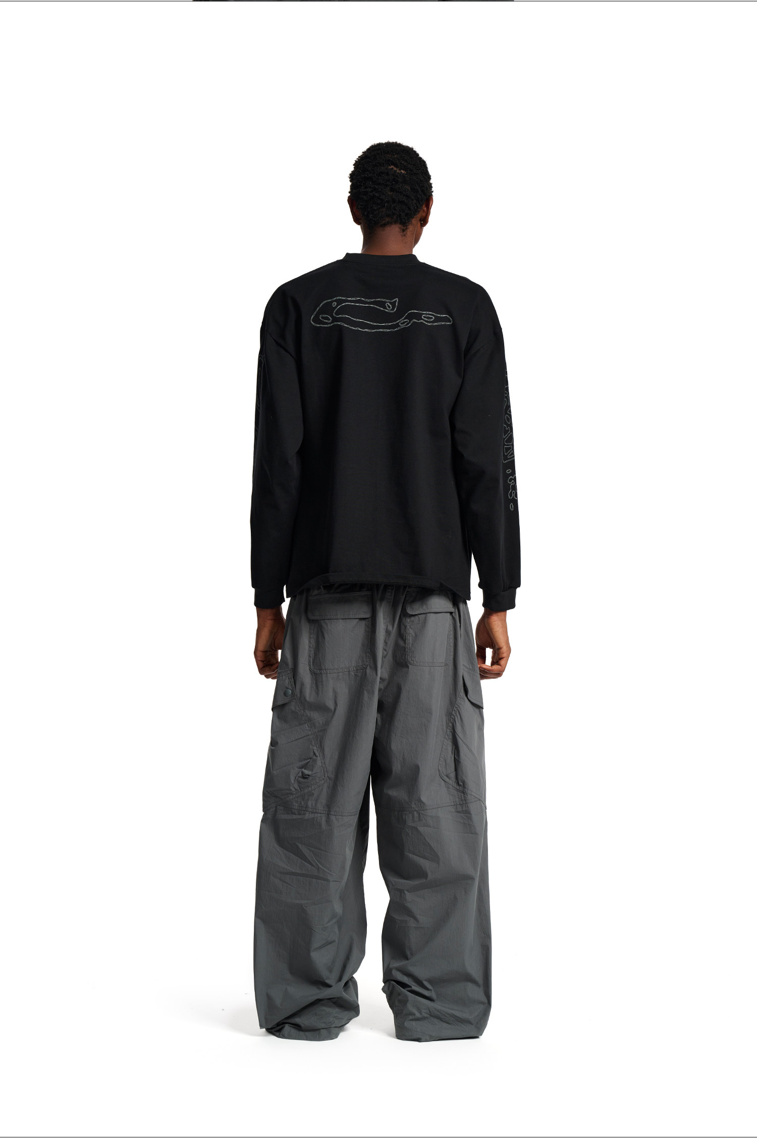 Loopsoon Letter Print Drop-Shoulder Long-Sleeve Tee