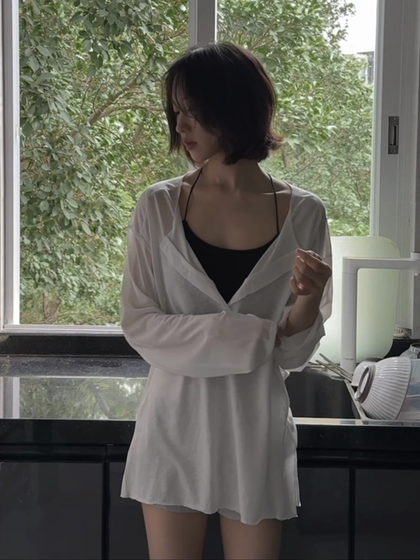 Gumiao “Relaxed V-Neck Blouse” Tencel Loose Slimming Long-Sleeved Air-Conditioning Shirt Thin Lazy Top