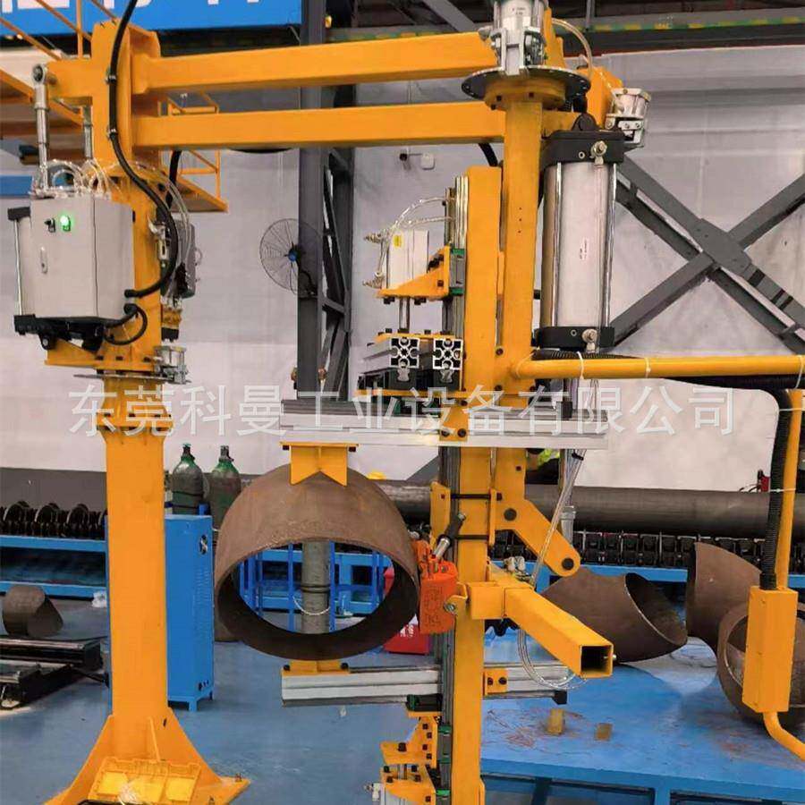 Column-type mechanical power-assisted arm suspended mobile handling roll film chassis shell clamping and flipping industrial power-assisted mechanical arm