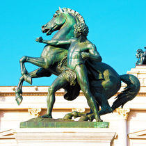 Cast bronze sculptures large ancient modern figures folk sketches commercial streets pedestrian streets squares garden landscape ornaments