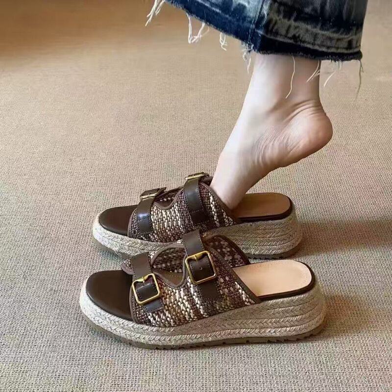 Women's Summer Outdoor Sandals 2026 New Niche Retro Hemp Rope Woven Wedge Thick-Soled Height-Increasing Beach Sandals for Women