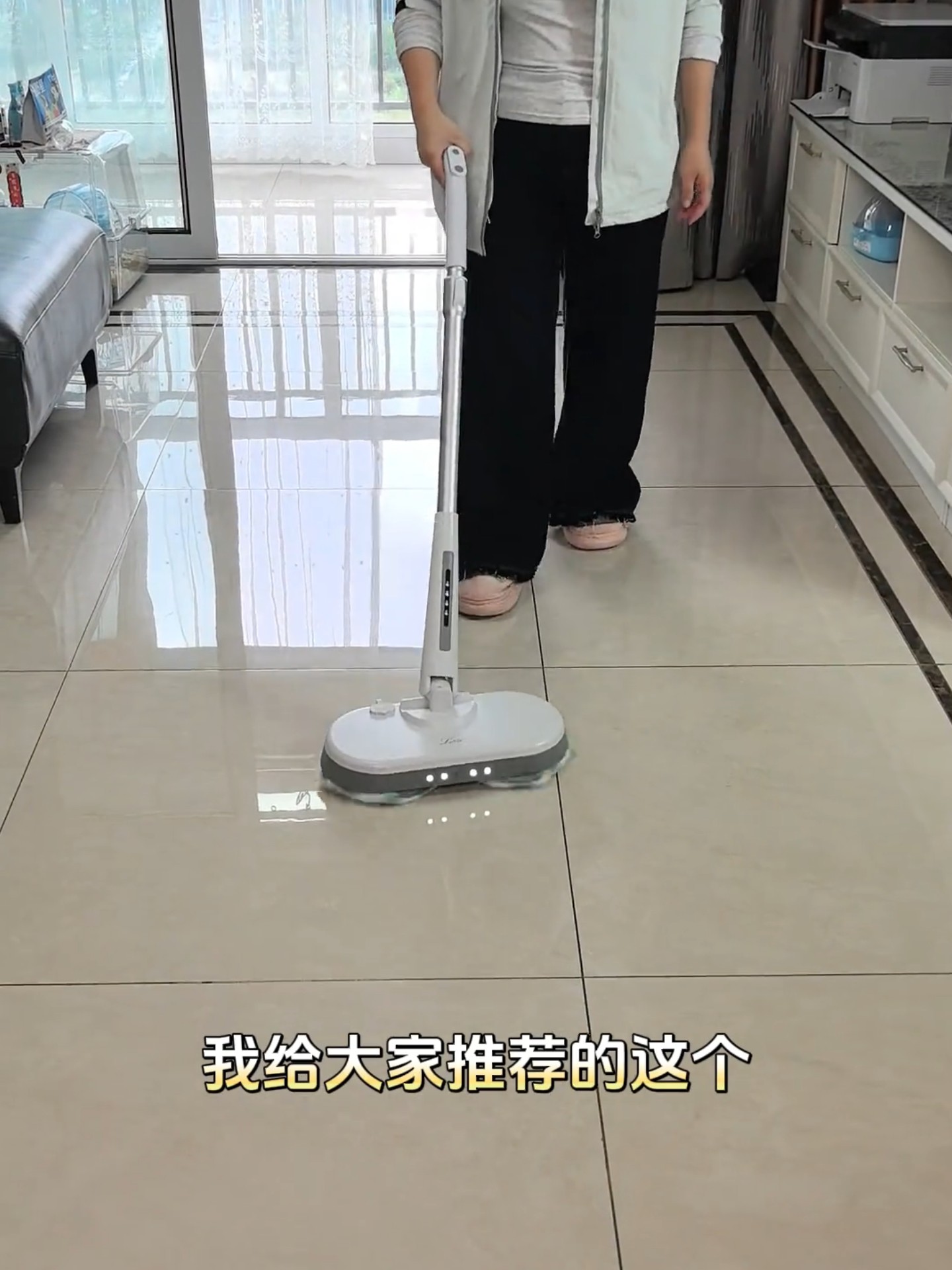 Electric Mop for Home Use, Lazy Person's All-In-One Wireless Mopping Machine, Dual-Use for Dry and Wet, One-Swipe Clean, Rotating Cleaning and Floor Washing Machine