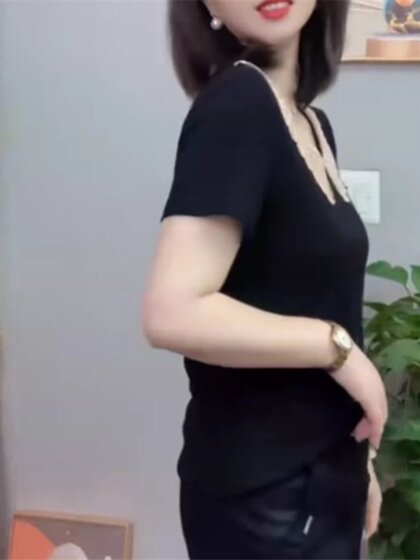 夏季新款洋气减龄花边娃娃领短袖t恤女显瘦宽松大码女装妈妈小衫