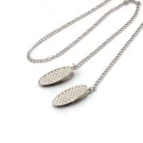 Tool clip restaurant neck handkerchief clip necklace hanging paper towel paper towel to prevent saliva from falling out of pocket napkin clip? Napkin clip