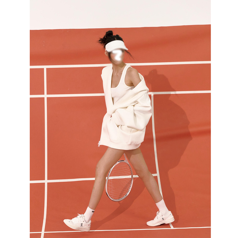 White Sports Casual Suit Skirt for Women in Autum, High-End Lazy Style Hooded Sweatshirt Jacket and Short Skirt Two-Piece Set