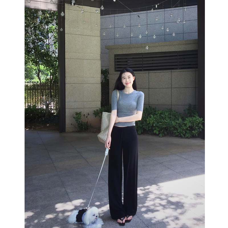 Summer Lazy Outfit for Women 2025 New Style Old Money Style Simple Outfit Gray Mid-Sleeve T-Shirt Wide-Leg Pants Two-Piece Set