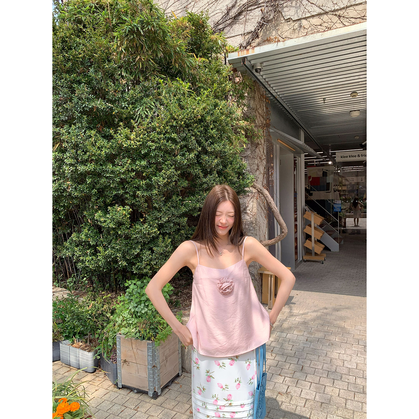 牙套大汪【花朵礼记】топ с объемными цветами розового цвета, регулируемые бретели