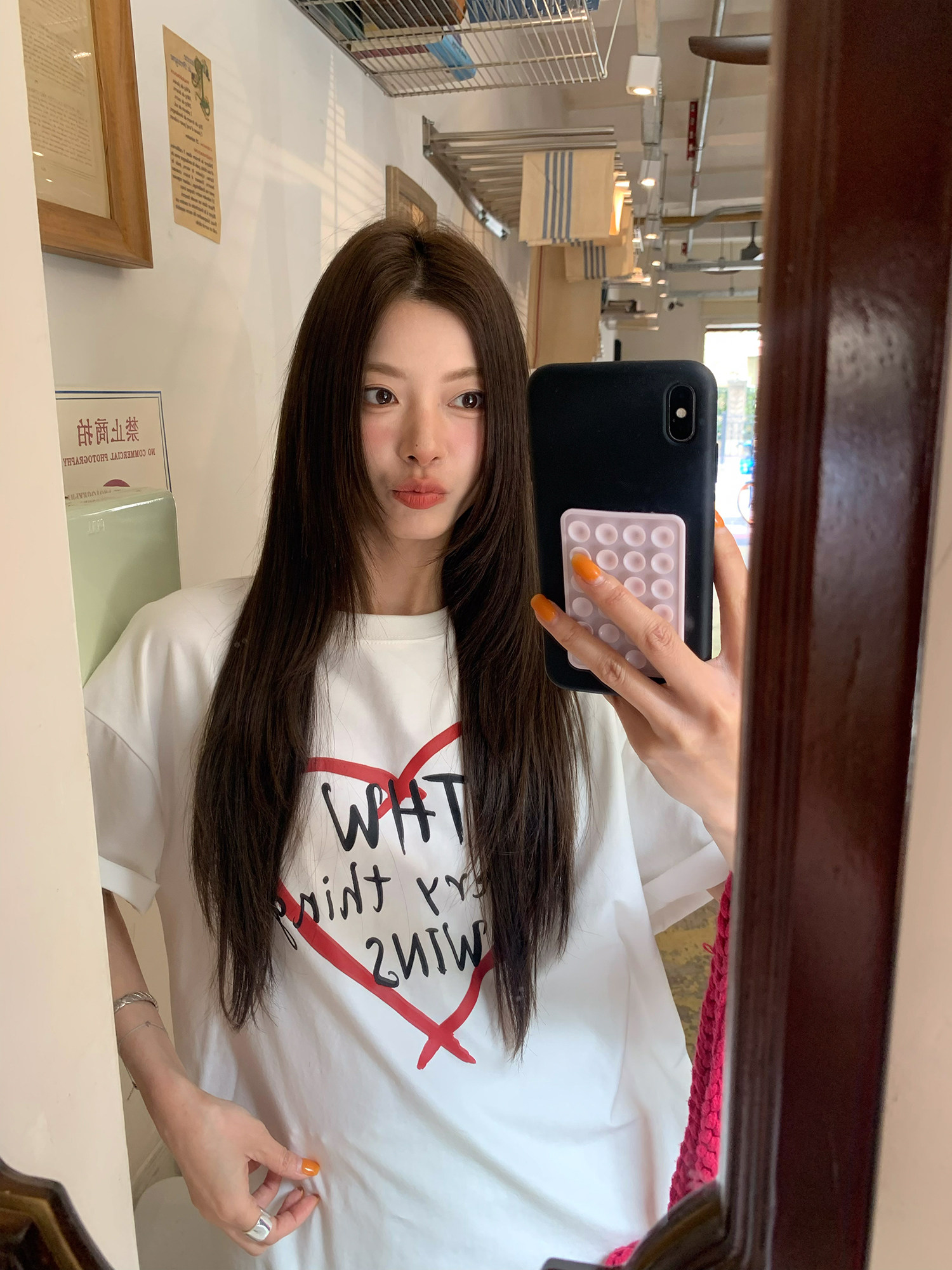 牙套大汪 【Сердечный ритм】 Свободная футболка с круглым вырезом и уникальным принтом в виде букв и сердечек