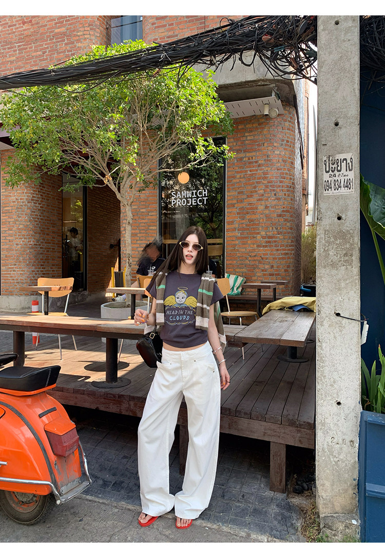 牙套大汪【Ленивые выходные】 Стройнящие белые джинсы прямого кроя с высокой талией и текстурой