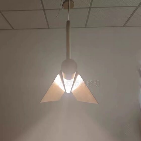 Light Luxury Post-Modern Minimalist Long Strip Pendant Light for Hotel, Restaurant, Bar, Study, and Designer Model Room